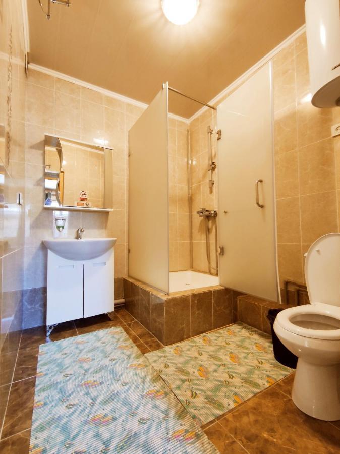 Silkroad Guesthouse Bishkek Exterior photo
